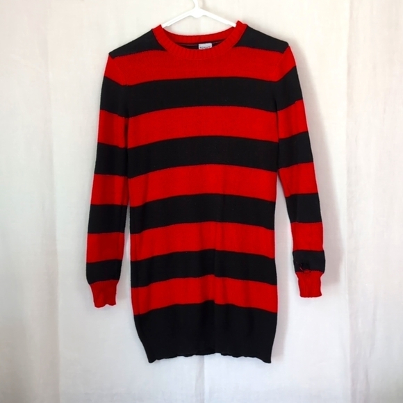 Spirit Halloween Red Black Striped Freddy Krueger Crewneck Sweater Large - Picture 1 of 5